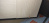 Тульские двери  Б32 ЛИОН Бьянко,черн.муар,Царга, черное стекло,три контура, хром , 2050*960, левая, лот 9261014